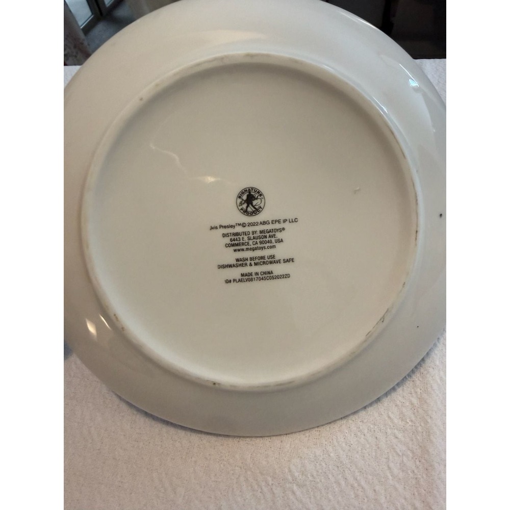 Elvis Presley 2022 Signature Product Collectible Plate - Picture 4 of 4